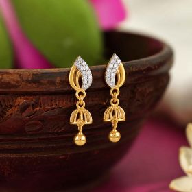Charming Leaf Drop Gold Earrings
