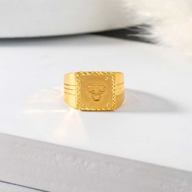 Regal Artistry Gold Ring
