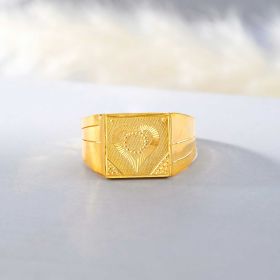 Classic Radiance Gold Ring