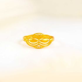 Artistic Statement Gold Ring