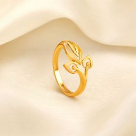 Teardrop Leaf Design Gold Ring