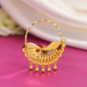 Intricate Artistry Gold Nath