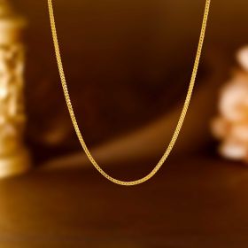 Refined Craftsmanship Gold Chain