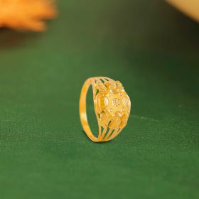 Symmetrical Concentric Detailing Gold Ring
