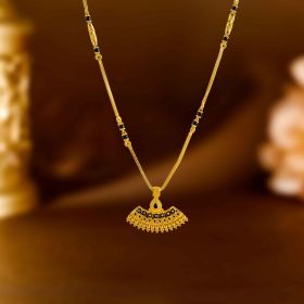 Gleaming Gold Short Mangalsutra 