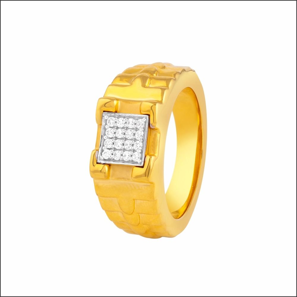 Noble Elegance Gold Ring