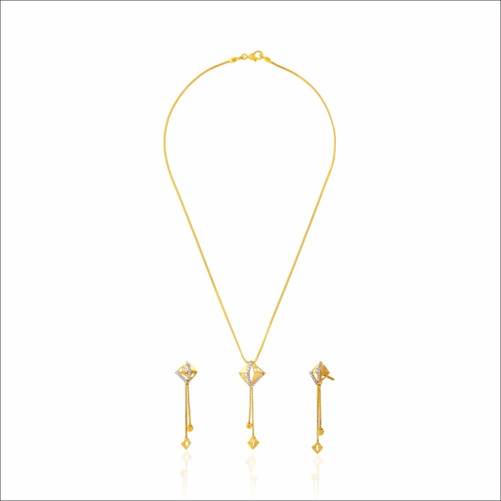 Majestic Grace Gold Chain Set