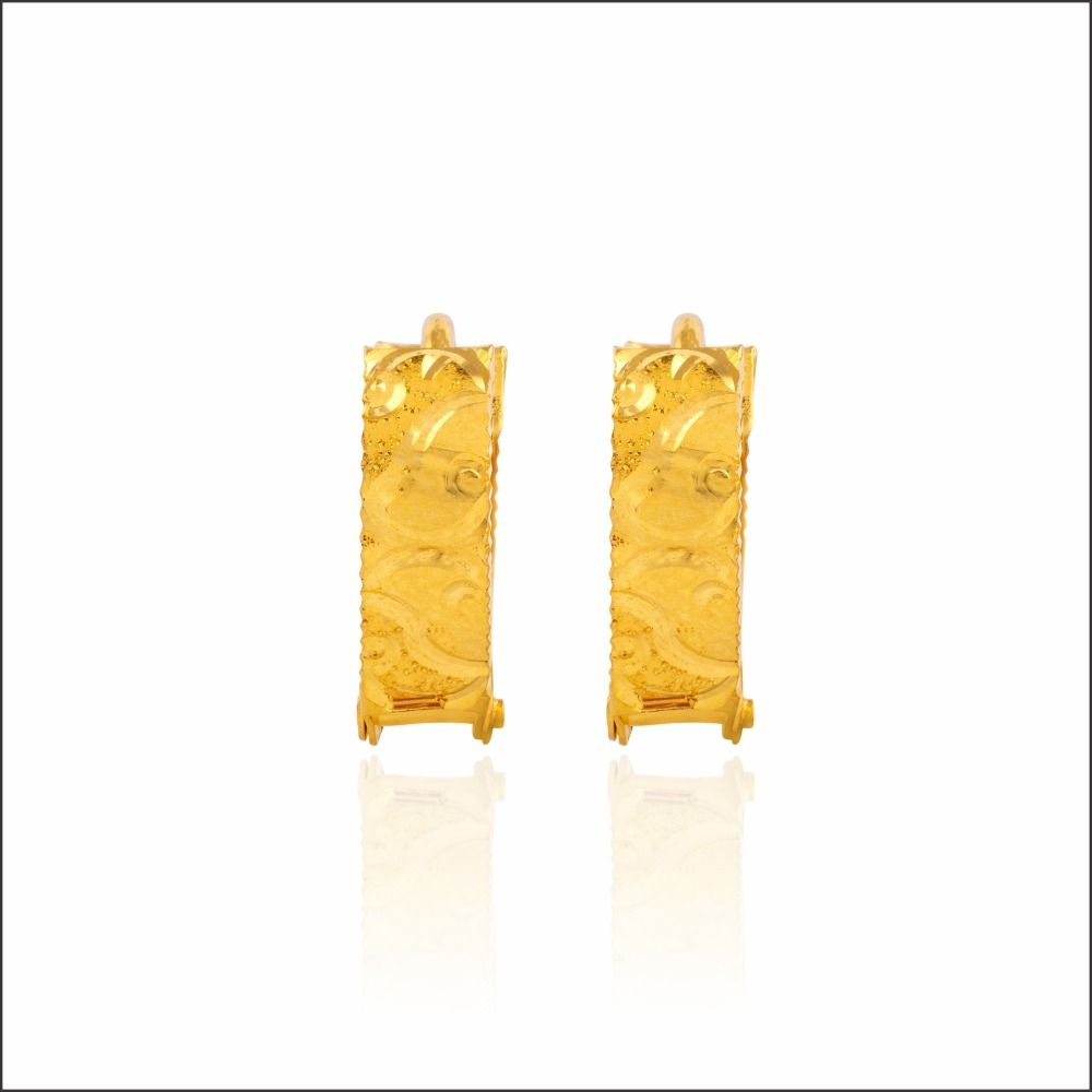 Contemporary Style Dazzling Stud Earrings