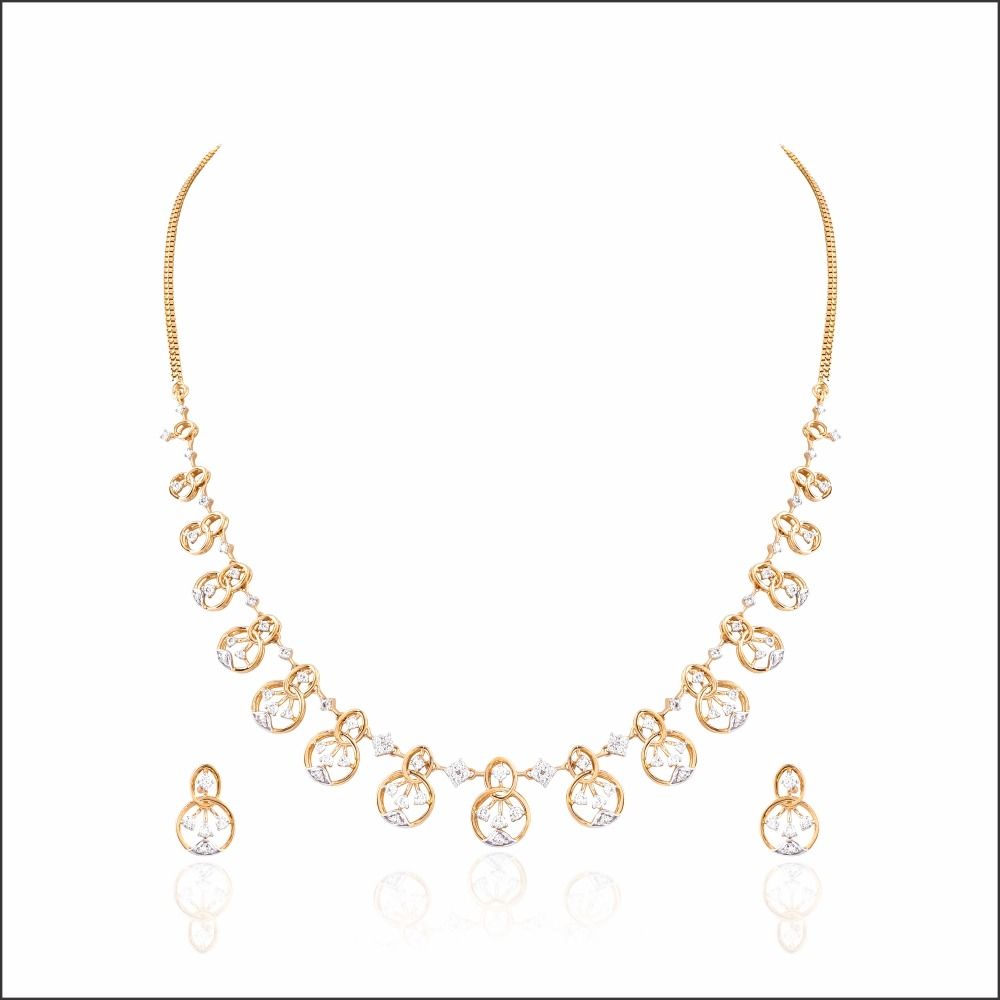 Aisshpra Diamond Short Necklace Set in 14 Kt Comes with a pair of Matching Earrings