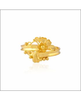 Breathtaking Elegance Gold Ring