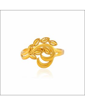 Charming Magnificence Gold Ring