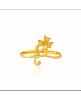 Lily Bloom Gold Ring