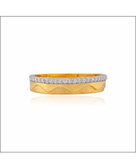Enthralling Spark Gold Ring