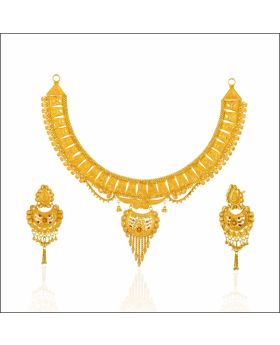 Classic Capture Gold Necklace Set