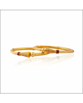 Captivating Radiance Gold Bangles