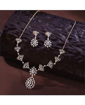 Ethereal Radiance Diamond Necklace Set