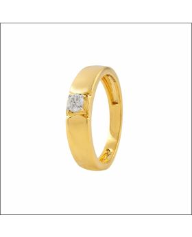Sleek Lustre Diamond Ring