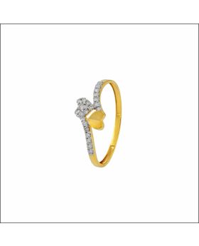 Exquisite Heart Motif Diamond Ring