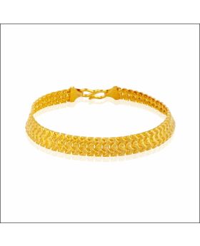 Modish Grace Linked Gold Bracelet