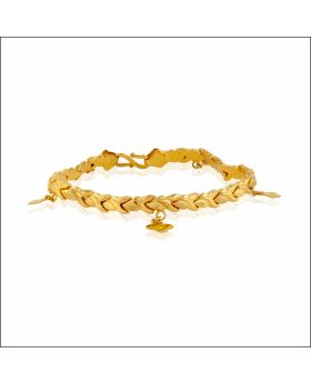Striking Gracefulness Gold Bracelet