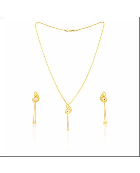 Aisshpra Gold Necklace Set in 18 Kt for Women Comes with a pair of Matching Earrings