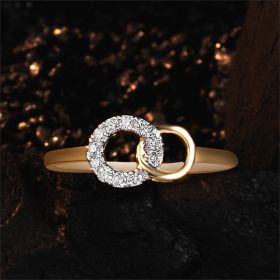 Interlinked Elegance Pavé Set Diamond Ring