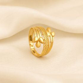 Petal Charm Gold Ring