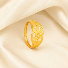 Floral Grace Elegant Gold Ring