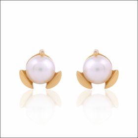 Graceful Pearl Claw Stud Earrings