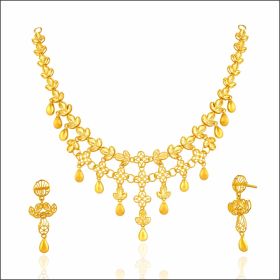 Leafy Flare Gold Necklace Set