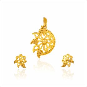 Delicate Dainty Gold Pendant Set