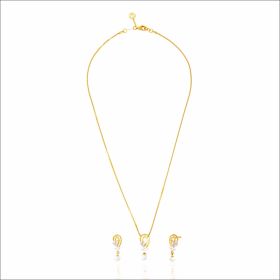 Sophisticated Charm Gold Chain Set